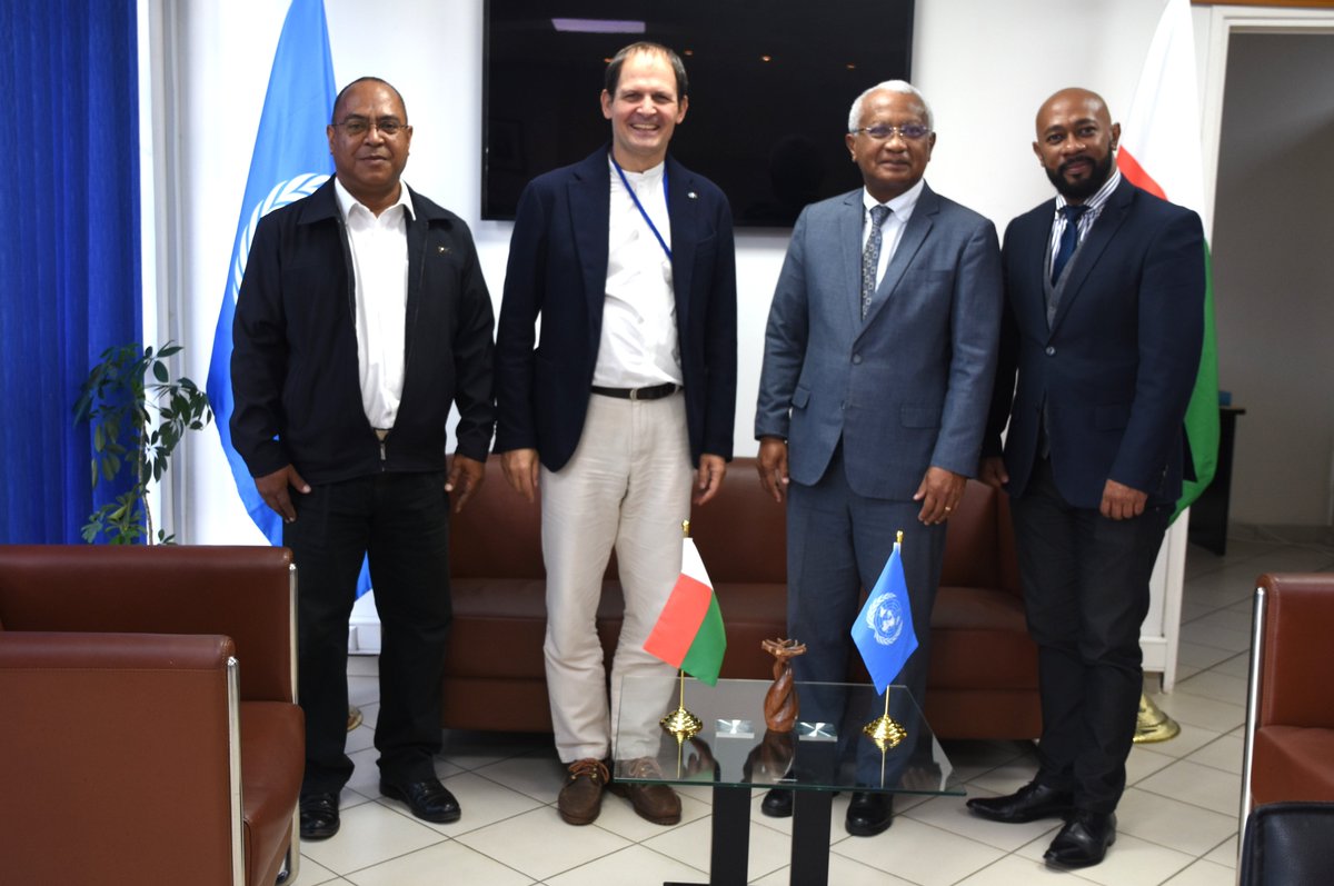 PNUD Madagascar (@undpmadagascar) on Twitter photo Collaboration <a href="/csimadagascar/">CSI Madagascar 🇲🇬</a> et #PNUD
Le Représentant Résident du <a href="/UNDP/">UN Development</a>
Madagascar a reçu ce matin le Président du Comité pour la Sauvegarde de l’Intégrité.
Ils ont réitéré leur collaboration dans la mise en œuvre de la Stratégie Nationale de Lutte Contre la #Corruption
#SNLCC Collaboration <a href="/csimadagascar/">CSI Madagascar 🇲🇬</a> et #PNUD
Le Représentant Résident du <a href="/UNDP/">UN Development</a>
Madagascar a reçu ce matin le Président du Comité pour la Sauvegarde de l’Intégrité.
Ils ont réitéré leur collaboration dans la mise en œuvre de la Stratégie Nationale de Lutte Contre la #Corruption
#SNLCC