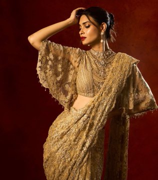 mid_day's tweet photo. Diana Penty serving elegance in every frame
#DianaPenty #glamour #beauty #bollywood #entertainment #entertainemntbuzz #middayentertainment https://t.co/AQqiA49HD6