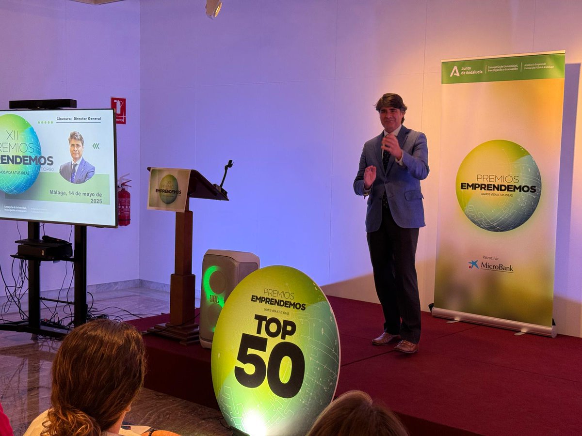 cademalaga's tweet image. 🎉5 empresas malagueñas ya están en el #TOP50
🏆 XII #PremiosEmprendemos2025 

🔹#Agphotonics
🔹#ElBaúldelaTuna
🔹@unknowngravity_  
🔹#SLab
🔹#SemaEntornos

Clausura nuestro Director @daniescacena 
#EmprendeAND @aemprende