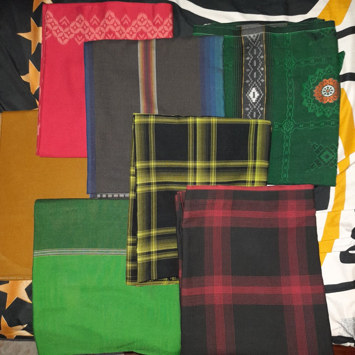 Sarung Preloved
s.shopee.co.id/20itbuG0ep