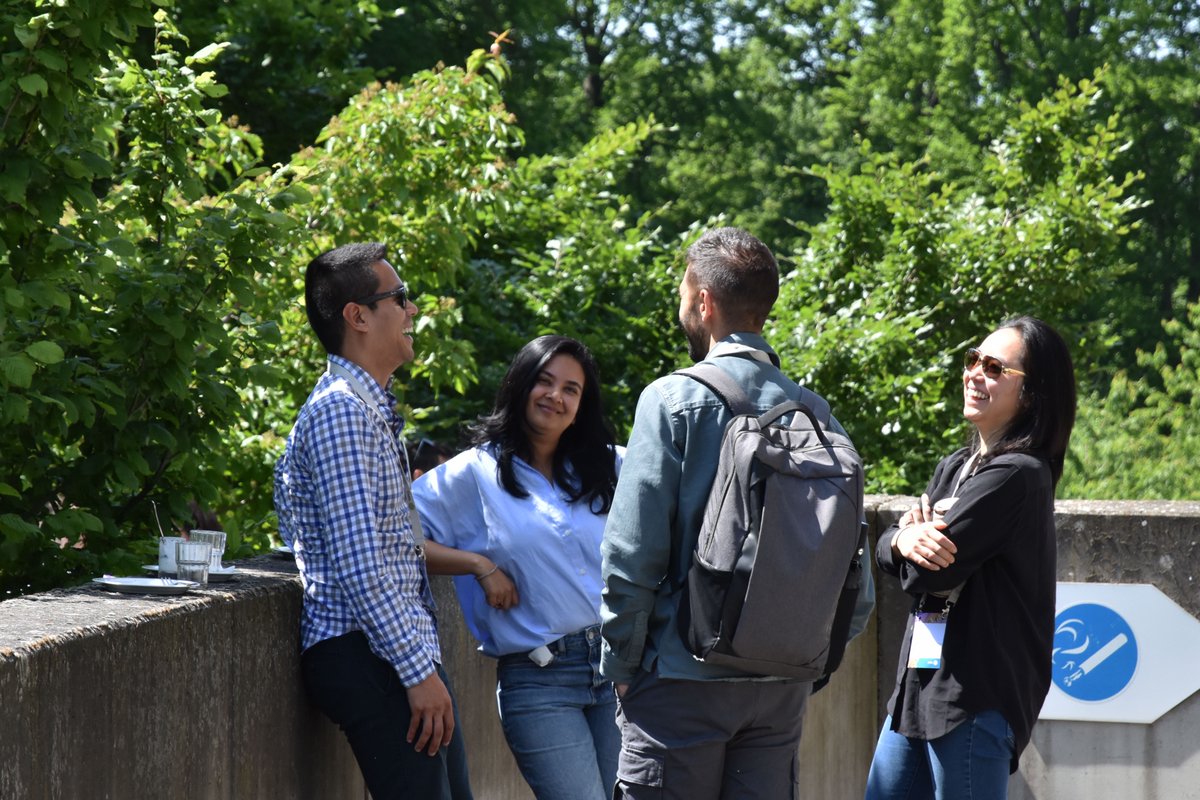 EMBLEvents's tweet photo. Lively conversations, shared laughs, and engaging networking during the breaks at #EMBLChromatin 🧬💬🤝 https://t.co/omsPiGEIX7