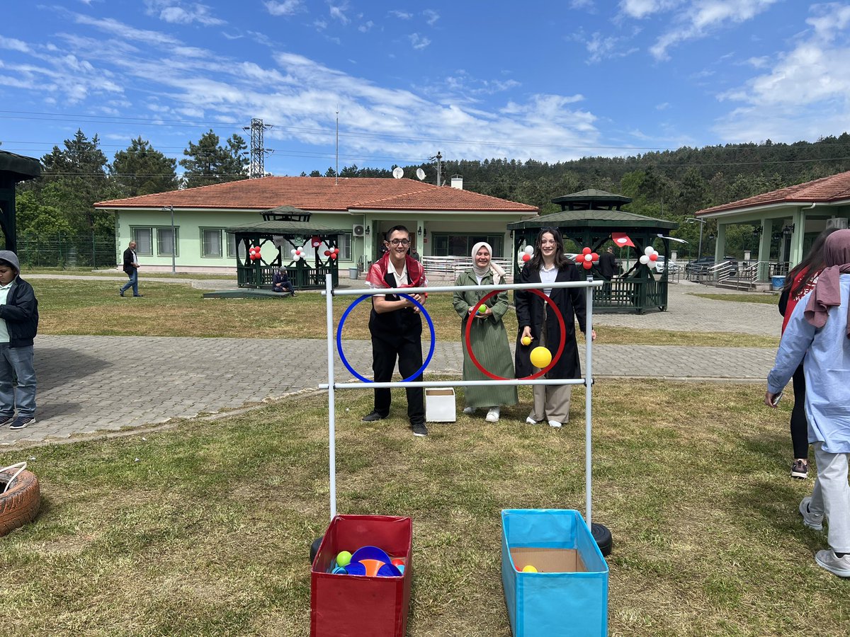 10-16 Mayıs Engelliler Haftası Kapsamında Engelsiz Yaşam Merkezinin Düzenlediği Eğlence etkinliğine Gönüllü Gençlerimizle Katıldık. Özel bireylerle aktiviteler yaptık.😊

<a href="/OA_BAK/">Dr. Osman Aşkın Bak</a> <a href="/gencliksporbak/">Gençlik ve Spor Bakanlığı 🇹🇷</a>