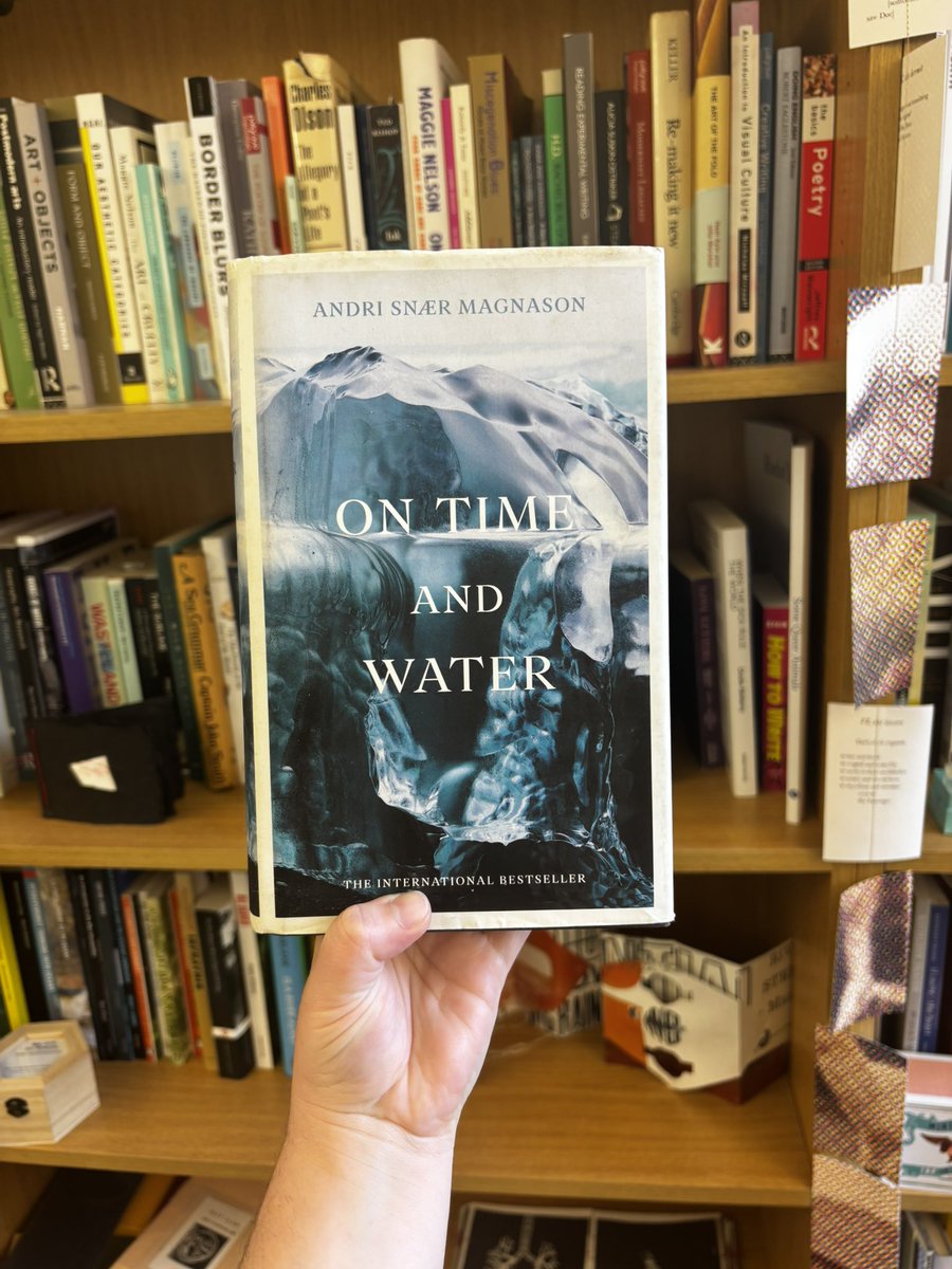 Dr Briony Hellon-Hughes (I'm on Bluesky) (@brihughespoet) on Twitter photo Which book did I recommend to my students today? Which book did I recommend to my students today?