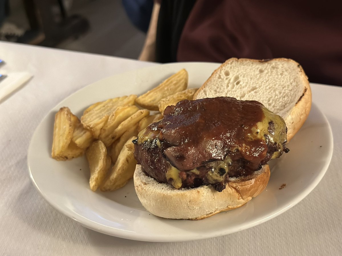 Hamburguesa perfecta tweet media