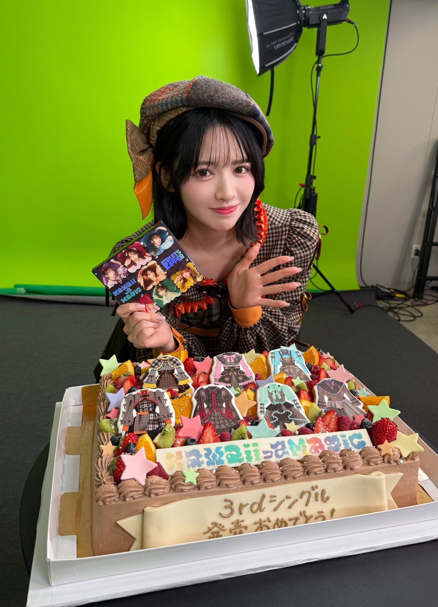 鎮西寿々歌(FRUITS ZIPPER) on X