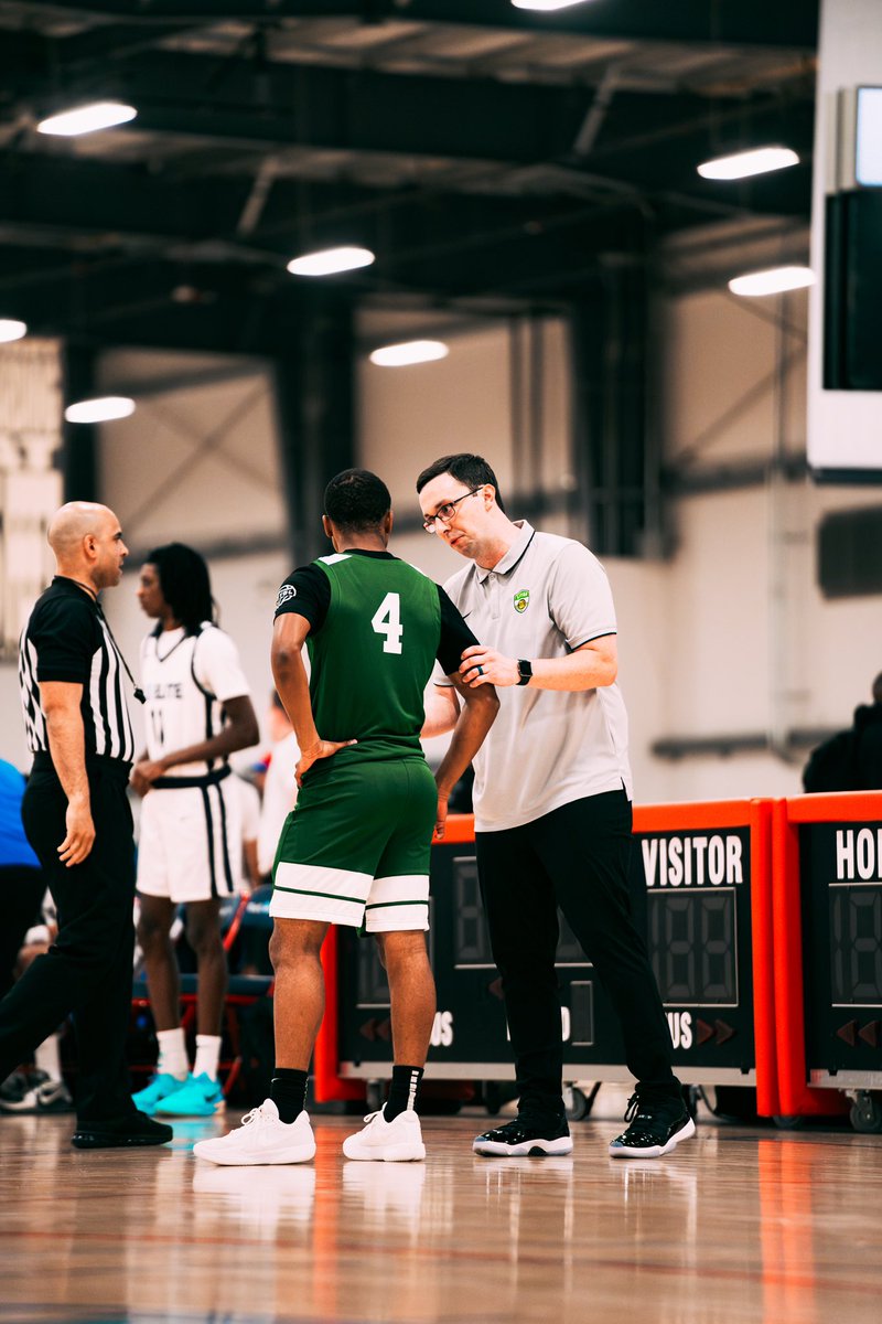 A_shaw4's tweet image. I will be in memphis for the @NikeEYB first live period with @LivOnBasketball this weekend