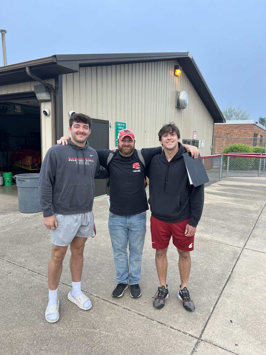 Great to have former Foxes <a href="/Nate_kraus1/">Nate Kraus</a> and <a href="/cale_reeder/">Cale Reeder</a> at open gym this morning!