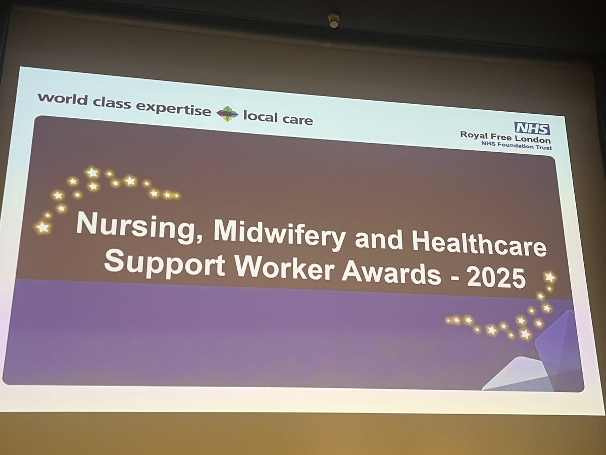 Julia Kitteringham 💙 tweet media