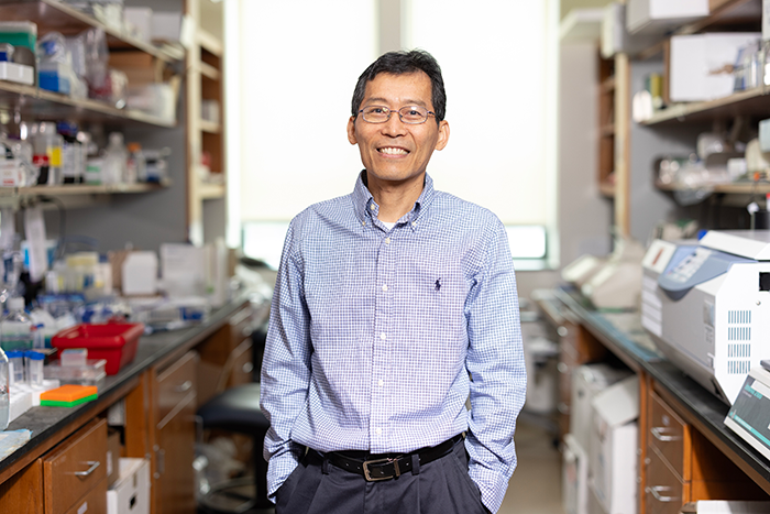 DukeMedSchool's tweet photo. A study led by #DukeMed cancer researcher Hui-Kuan Lin, PhD, reveals cancer’s weak spot – a protein that helps cells make energy and stops cancer from growing.
🔗 Read more about the innovative work being done in Lin's lab: https://t.co/nCX6qVoYm9
@DukePathDept | @Duke_PCB https://t.co/WUUbPXQFoJ