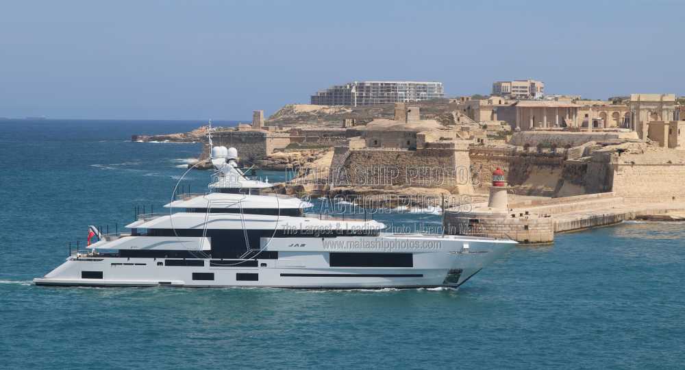 Shipguru's tweet image. #2025built #superyacht #JAS #entering #grandharbourmalta during her #maidencall and #maidenvoyage - 10.05.2025 - maltashipphotos.com -NO PHOTOS can be used or manipulated without our permission @YachtspotterCom @yachtingmonthly @ybw @yachtingpages @YachtingMag @YachtingVerse