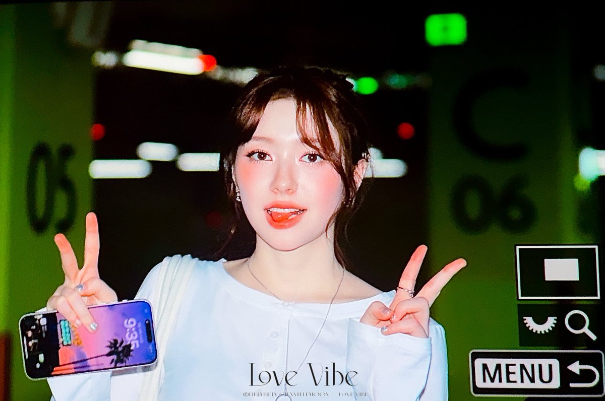 LV_fiftyfifty's tweet photo. 250514
#FIFTYFIFTY #피프티피프티
#CHANELLEMOON #문샤넬 https://t.co/1joPfsRN7N