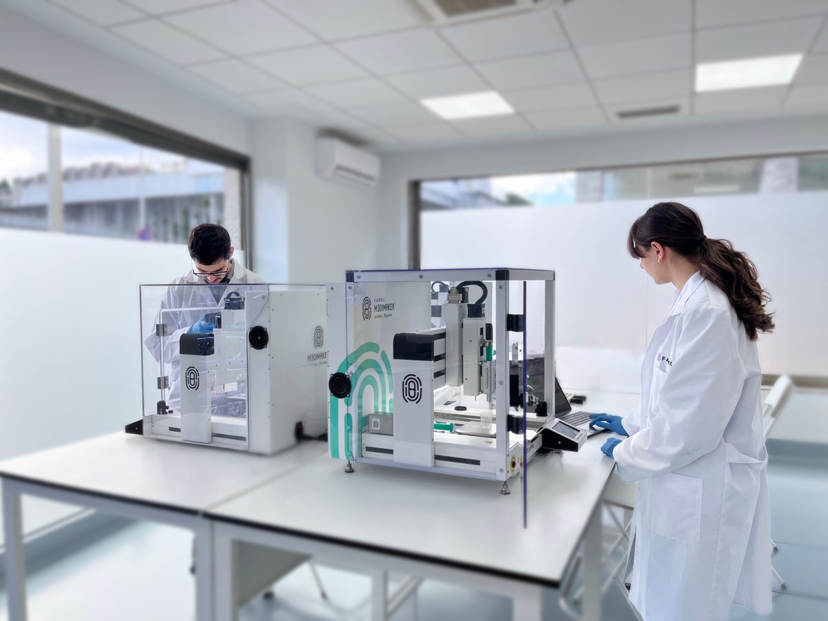 FabRx_3DP's tweet image. FABRX, leader in 3D-printed medicine, shares new article in Drug Delivery & Translational Research:
"Framework for clinical trials using 3D-printed drugs at point-of-care."
📩 DM to bring 3D printing to your facility!
🔗 doi.org/10.1007/s13346…
#3DPrinting #PersonalizedMedicine