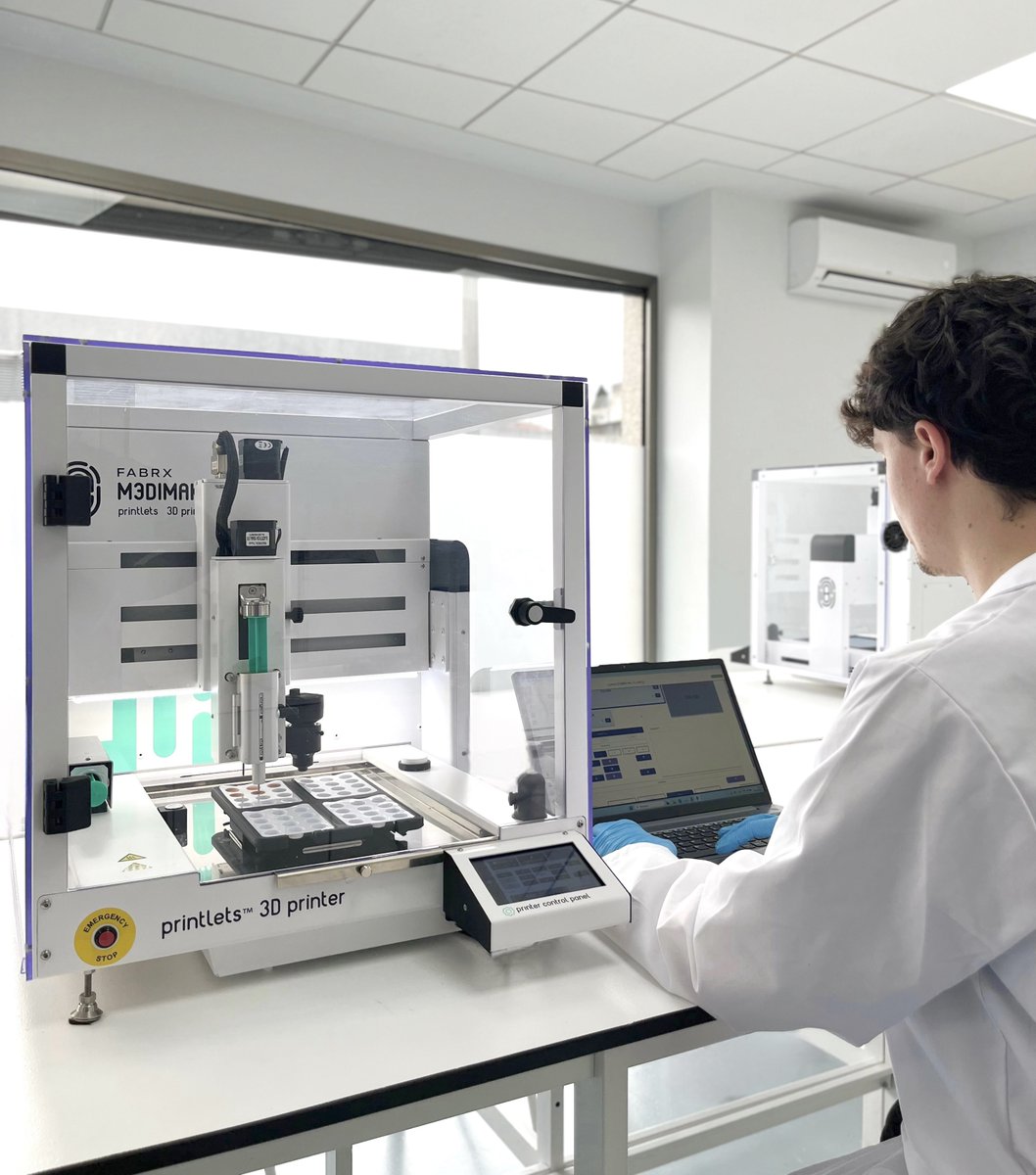 FabRx_3DP's tweet image. FABRX, leader in 3D-printed medicine, shares new article in Drug Delivery & Translational Research:
"Framework for clinical trials using 3D-printed drugs at point-of-care."
📩 DM to bring 3D printing to your facility!
🔗 doi.org/10.1007/s13346…
#3DPrinting #PersonalizedMedicine