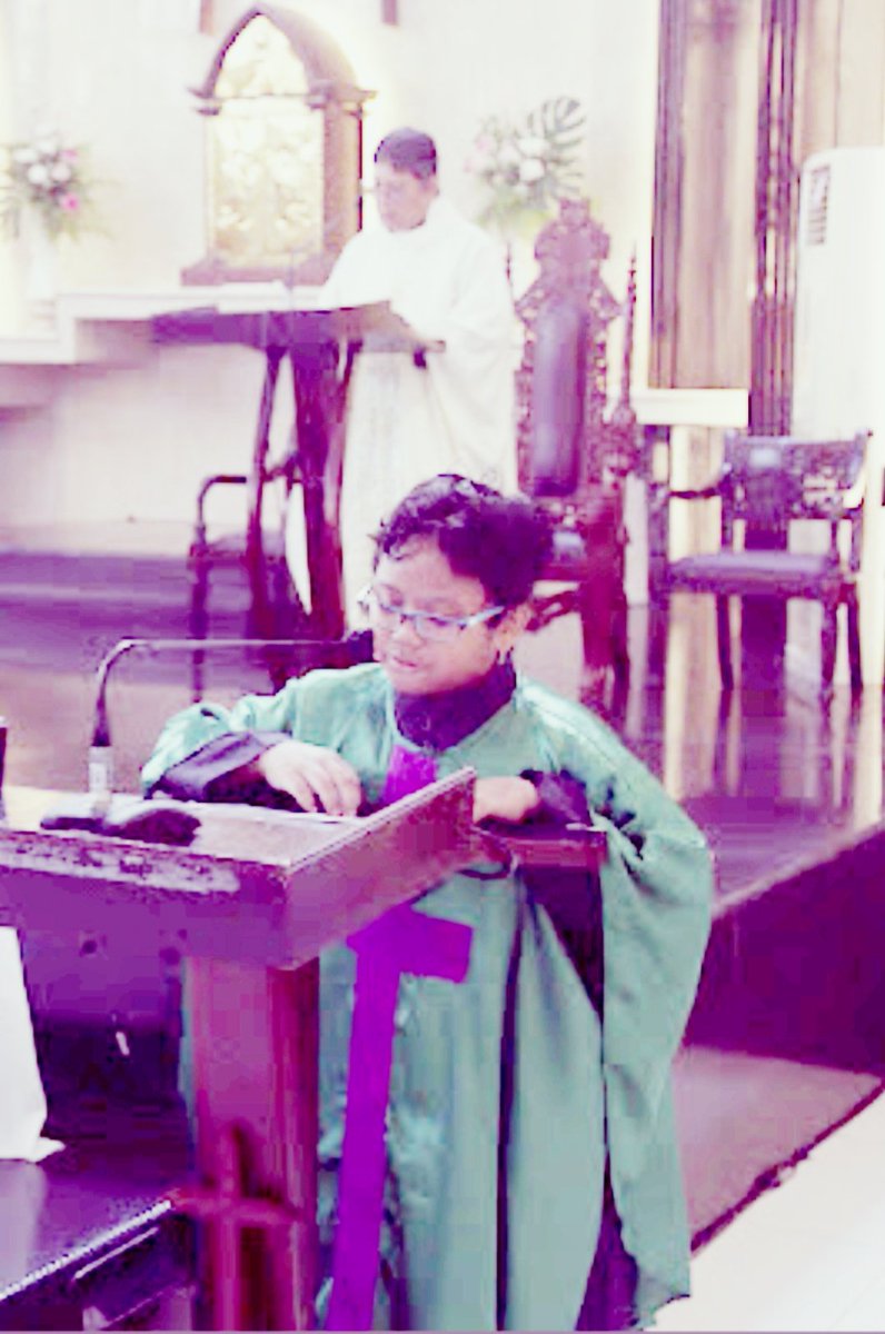 Aku percaya segala sesuatu terjadi bkn krn kebetulan. Dan aku percaya jika suatu peristiwa yg terjadi saat ini kemungkinan adalah rangkaian dari peristiwa yg akan terjadi di masa depan. 
#MyAngelo
#MisaMingguPanggilan
#RomoDanCalonRomo