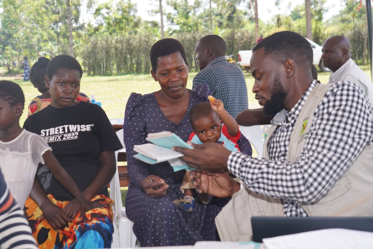 uyahf1's tweet photo. Happening Now!! 
We have set camp in Budaka district at Mivule primary school for a two days integrated community outreach unde our #IEHS project as we kick off with our quarter two outreach activities across the four districts of the projects implementation. 

The numbers are really overwhelming as community members including the elderly,expectant mothers, adolescents, children among others receive a wide range of free health services including: Disease screening and testing, maternal health support, HIV testing,  counseling, general medical consultations, family planning and community health education.

We are glad to have Dr. Winand Lange, one of the volunteer  @germandoctorske  providing services to the community. 

 Stay tuned for updates!". 
@UNFPAUganda @kampalasfinest0 @TACSEVU