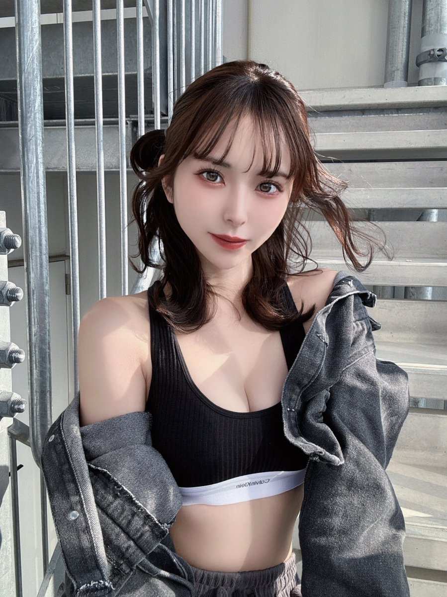 Post by 七瀬あかね on X: 🩶🖤🩶🖤