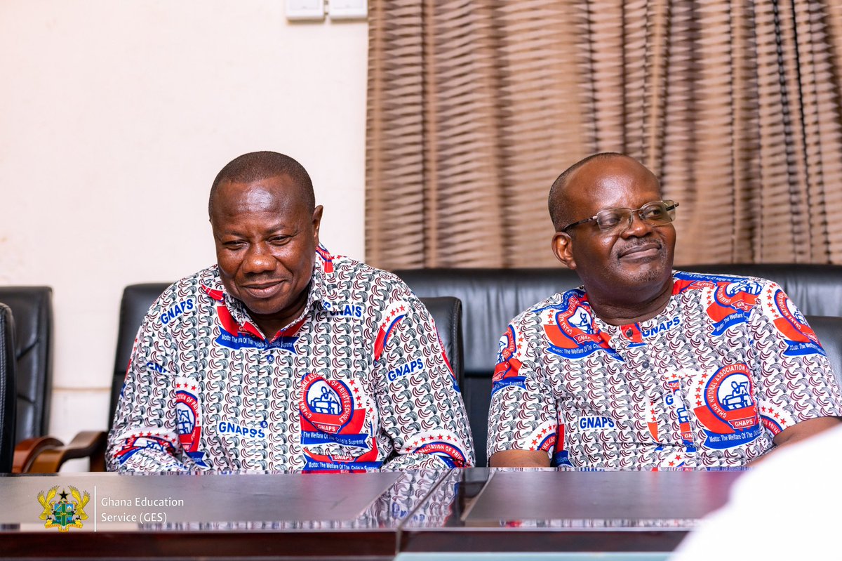 Prof. Ernest Kofi Davis, Director-General of GES, alongside his deputies, Prof. Smile Dzisi and Dr. Munawaru Issahaque, met with executives of private school associations in Ghana. 

facebook.com/share/19VUjDC5…