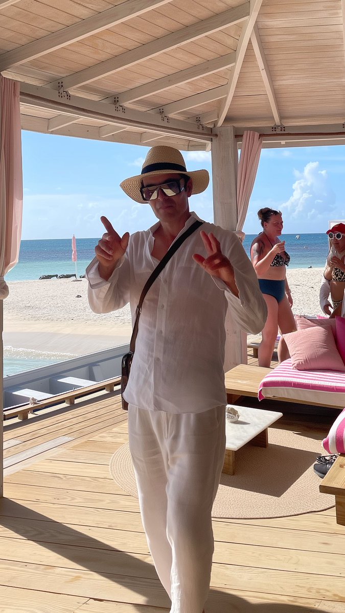 Nocturnal 829 🏝️❤️🎶🥳

mattdarey.com/podcast
soundcloud.com/mattdarey
mixcloud.com/MattDarey/
Telegram group: t.me/nocturnalradio
Apple Podcasts: podcasts.apple.com/gb/podcast/noc…