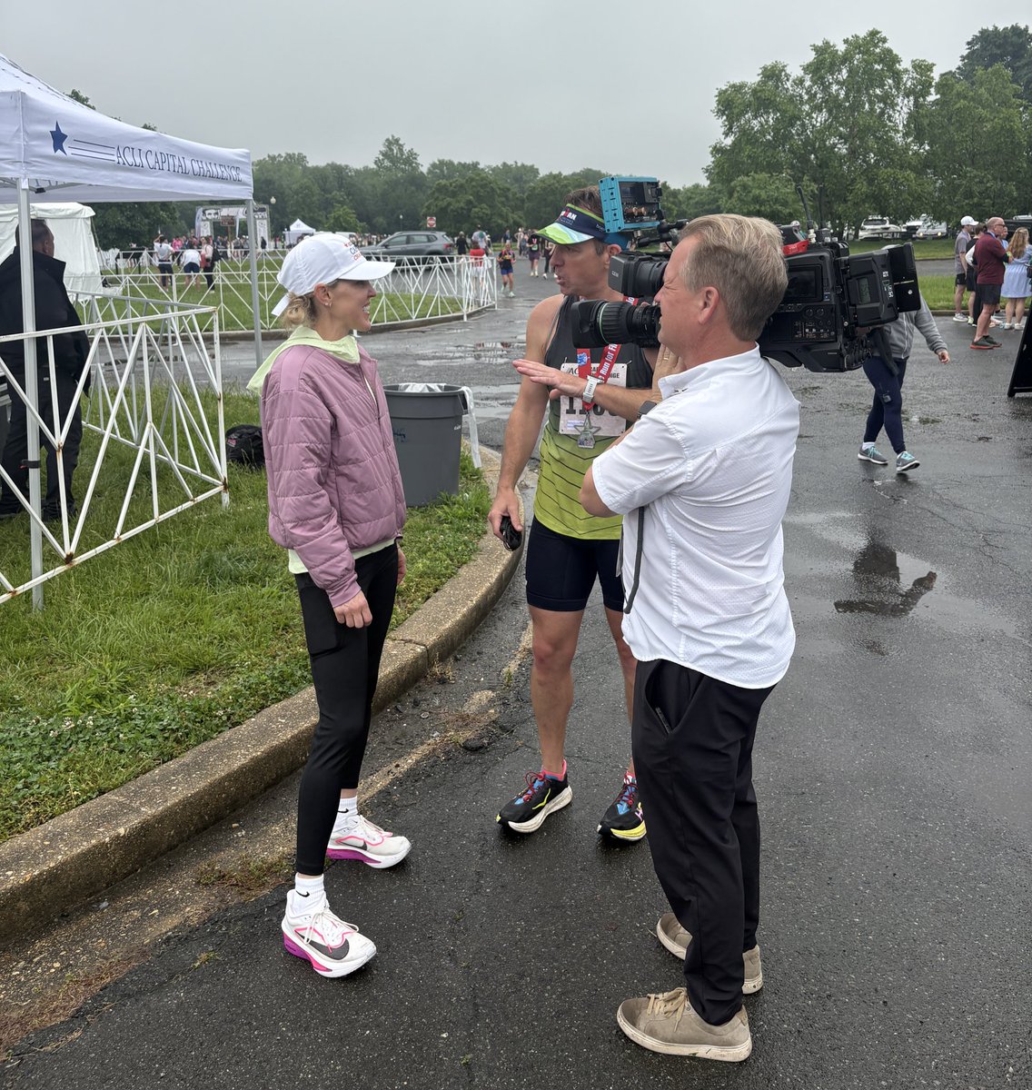 ACLINews's tweet image. .@adamlongoTV of @7NewsDC with our celebrity runner @KeiraDAmato shortly before winning fastest electronic male journalist. #CapChallenge