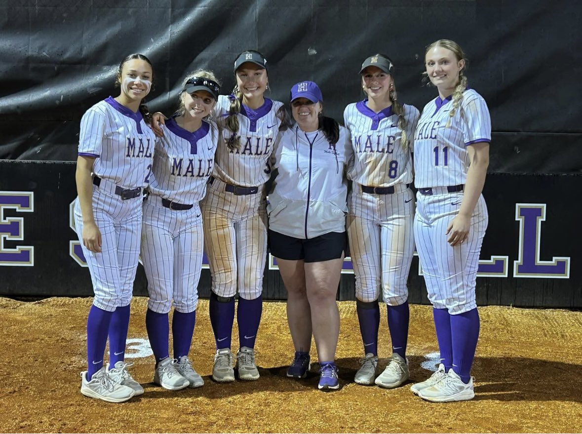Senior Night is a wrap!   Thanks to everyone that helped out to make it a huge success.  #unapologetic