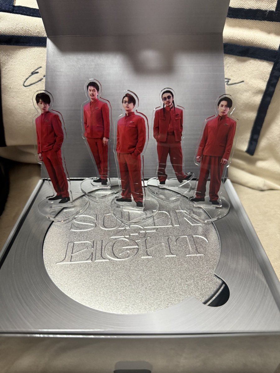 Aimin1030's tweet image. 去年の9月1日
静岡公演が中止になって
ずっとずっと待ちに待っていた円盤化🥹💕
やっと見れる😭💚💚💚
 #SUPER_EIGHT
 #超アリーナツアー2024
 #eighter