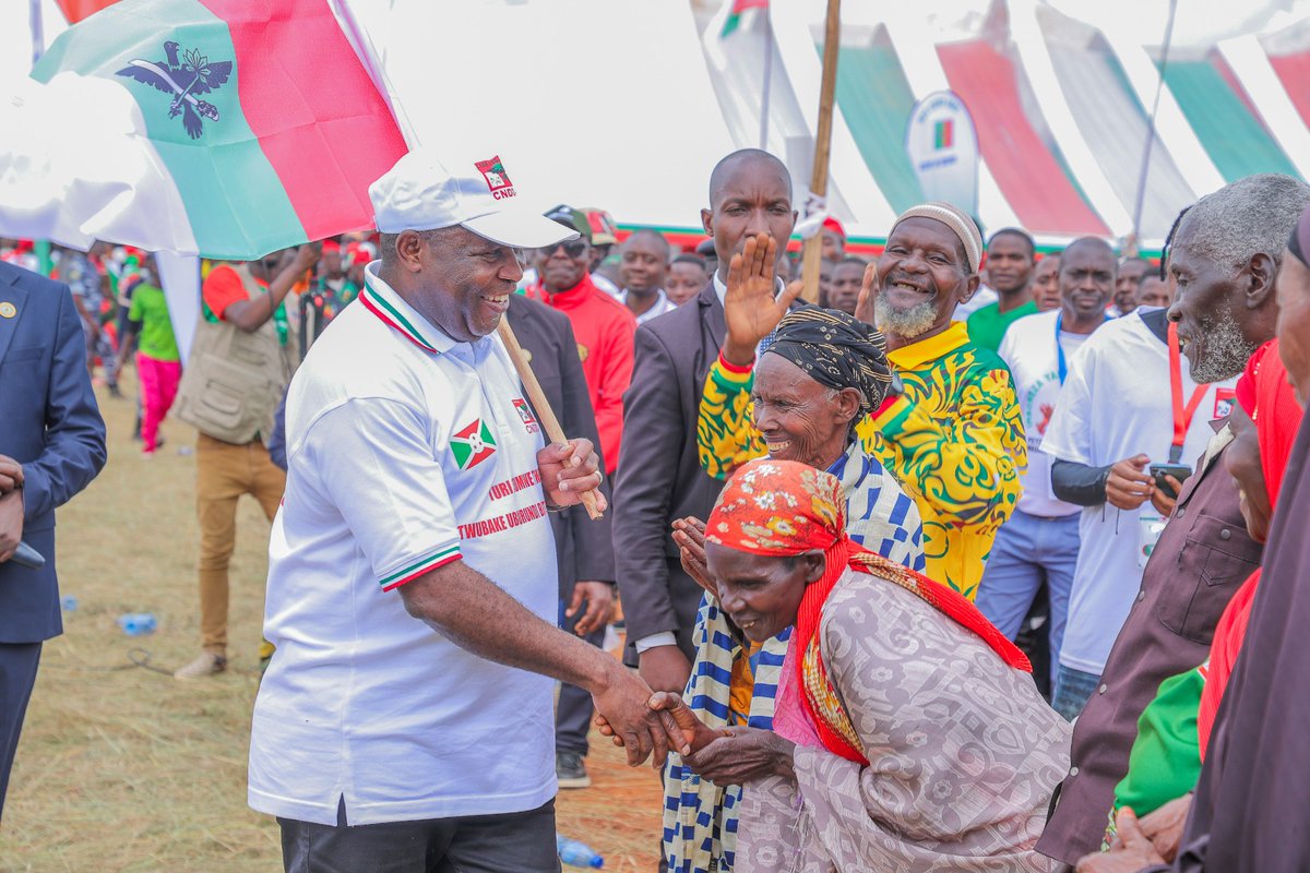 Bangeli9's tweet image. #NevaWacu Un Président africain populaire #Burundi #CnddFdd2025