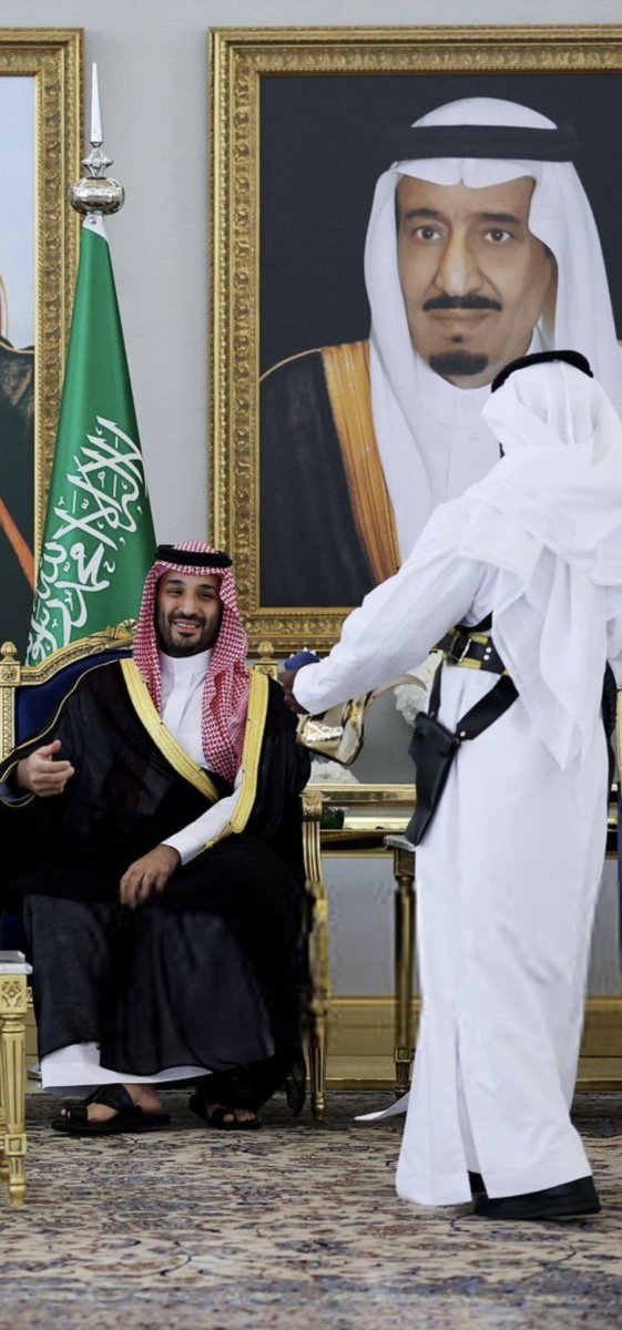 ترمب:

ليس هناك رجل في العالم يُضاهي #محمد_بن_سلمان.

-