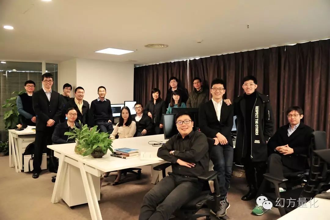 New deep dive on @DeepSeek_ai founder Liang Wenfeng for our next cover story, charting his history all the way back to when he just ran a small quant fund in China: bloomberg.com/news/features/…