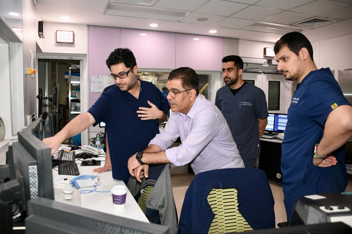 نجاح 7 عمليات معقدة لفتح الشرايين التاجية المتكلسة والمسدودة بانسدادات مزمنة بـ #مستشفى_مبارك

- باستخدام تقنيات ومعدات خاصة بهذا النوع من الحالات الصعبة

alwatan.kuwait.tt/articledetails…