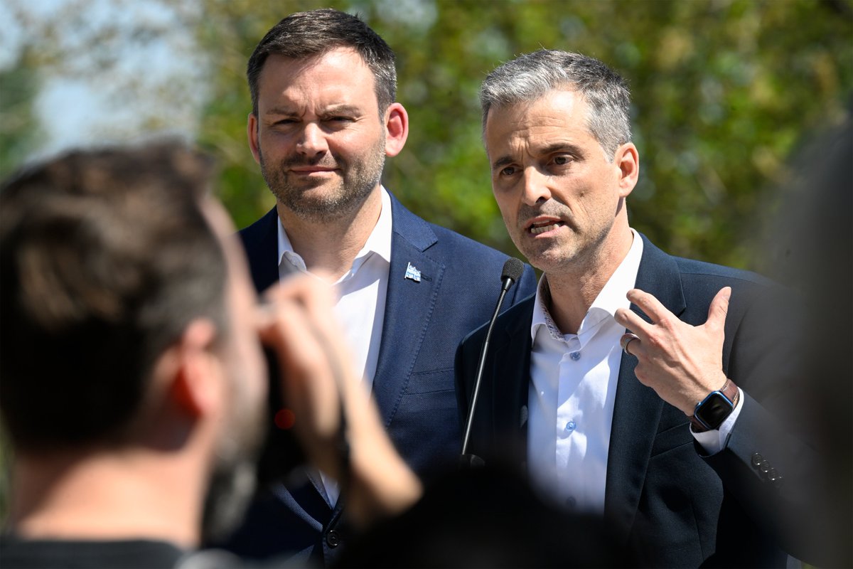 #RDIMordus

- de la gauche radicale au centre droit, Alex Boissonneault s'explique et regrette

- CAQ en⬇️, PLQ en⬆️, matière à réflexion?

- cabinet Carney: Danielle Smith déchire sa chemise

Question de politique: 🇬🇧 et immigration

Chronique 🇺🇸: ✈️en cadeau

#polqc #polcan