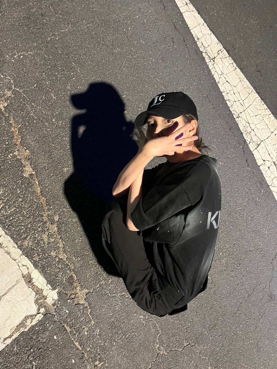 babiejieun's tweet photo. literally the cutest person to ever exist 🤏🏻 https://t.co/UD6t33QUjp