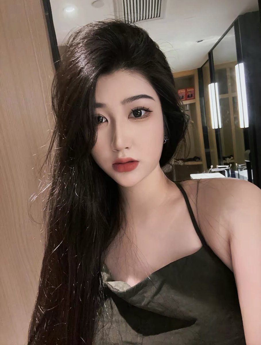 ht0987_'s tweet photo. 美美的度假⛱️ https://t.co/LKtiYzrkEU