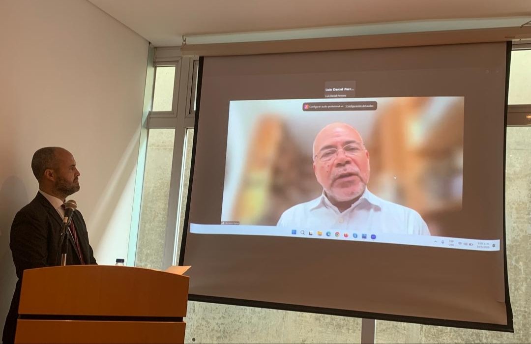 El director del Instituto de Investigaciones Históricas UCAB, el historiador Tomás Straka <a href="/thstraka/">Tomás Straka</a>, destacó en la apertura de las Jornadas de Historia que el evento “tiene mucho de resistencia cívica, cultural". “Preguntarnos qué significa el siglo XX es una pregunta muy útil".