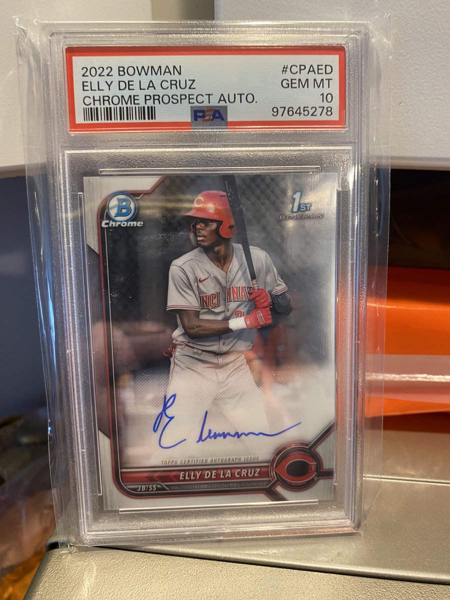 rexgeist's tweet photo. I’ve had some decent mail days in the last several months, but this may be the best one in a while.
#mailday #mysterycrate @jaspysbreaks  @JoeJoeSounds https://t.co/ODGudHUoqZ