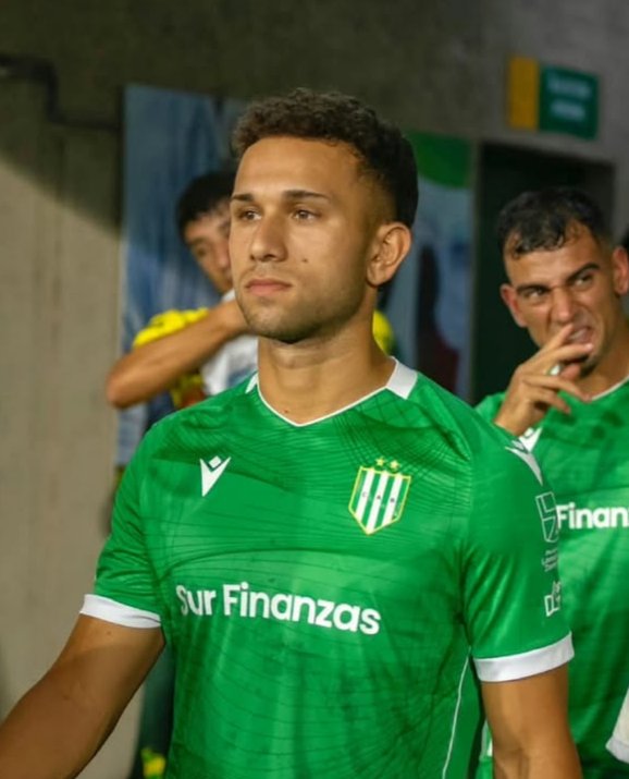 💣💣💣 Juan Bisanz INTIMÓ el lunes a #Banfield 🟢⚪ en Agremiados por la deuda que mantenía el club con el jugador, la cual fue SALDADA a las 48 hs del reclamo.