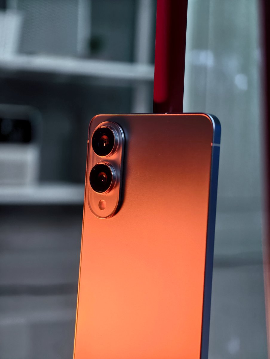 Q4. Which processor powers the Galaxy S25 Edge?
A. Snapdragon 7 Elite for Galaxy
B. Snapdragon 8 Elite for Galaxy
#WinGalaxyS25Edge #ILoveGalaxyS25Edge #GalaxyAI