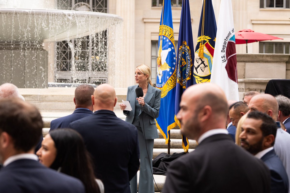 U.S. Department of Justice (@thejusticedept) on Twitter photo .<a href="/AGPamBondi/">Attorney General Pamela Bondi</a> welcomed law enforcement agents from across the country to the Department of Justice this week to emphasize the importance of Police Week.
We must never forget the bravery, dedication, and sacrifices these heroes and their families made for our country. .<a href="/AGPamBondi/">Attorney General Pamela Bondi</a> welcomed law enforcement agents from across the country to the Department of Justice this week to emphasize the importance of Police Week.
We must never forget the bravery, dedication, and sacrifices these heroes and their families made for our country.