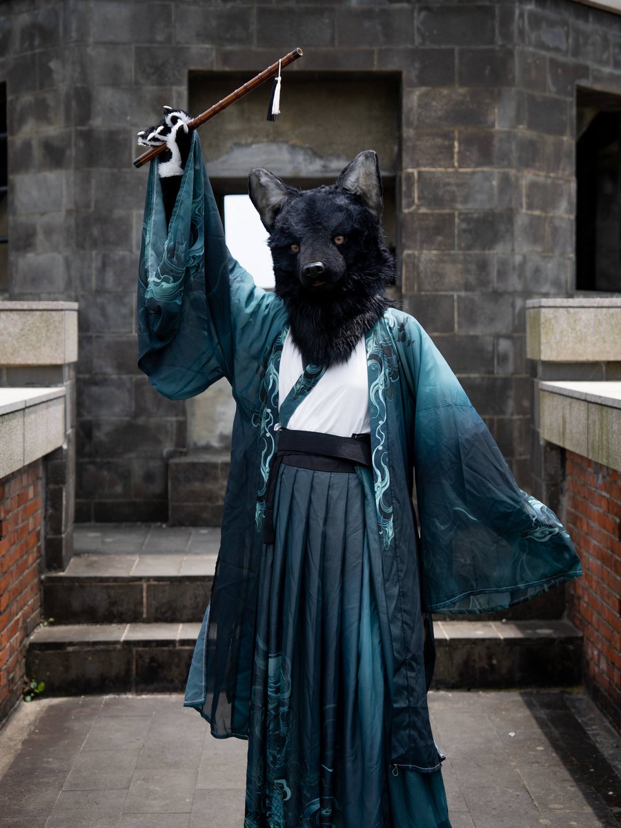 唯寄長歌與我來，題作霓裳羽衣譜。    

攝影：<a href="/Init_Monsters/">小怪 🦊</a>
#FursuitEveryday