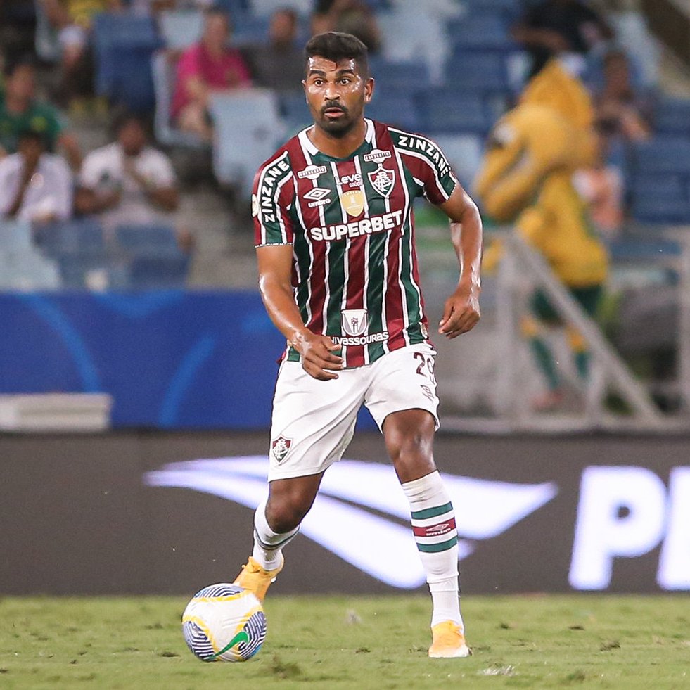 Sem Bernal e Otávio, Fluminense busca soluções internas para  primeiro volante. 

Martinelli é o nome de segurança no setor, enquanto Thiago Santos pode ser testado e Wallace Davi corre por fora.

🗞️ <a href="/ge_flu/">ge Fluminense</a>