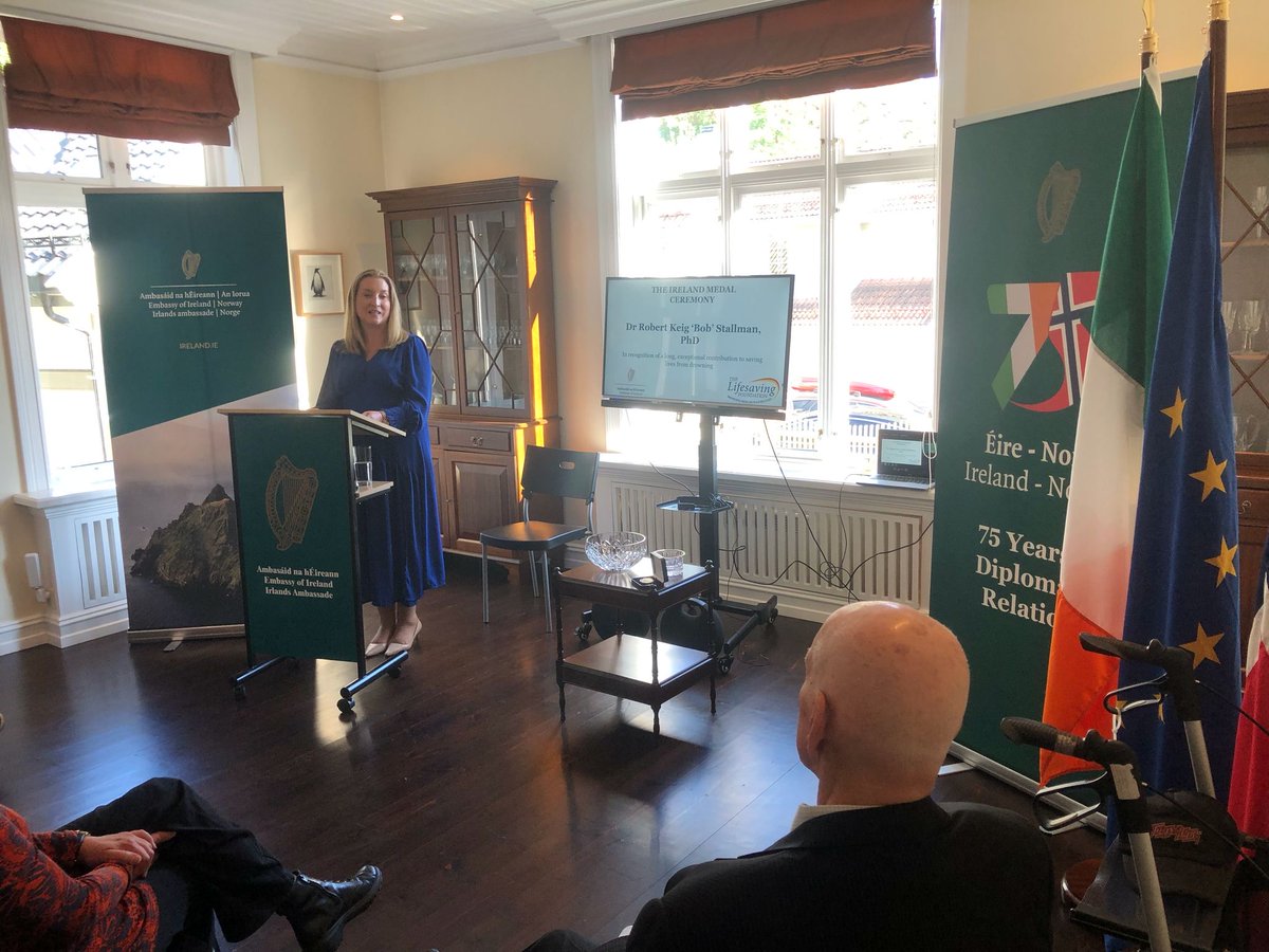 IrlEmbOslo's tweet image. Ambassador Buckley was delighted to present The Lifesaving Foundation's Ireland Medal to Dr. Robert Keig Stallman in recognition of a long and exceptional contribution to saving lives from drowning. 🇮🇪🇳🇴