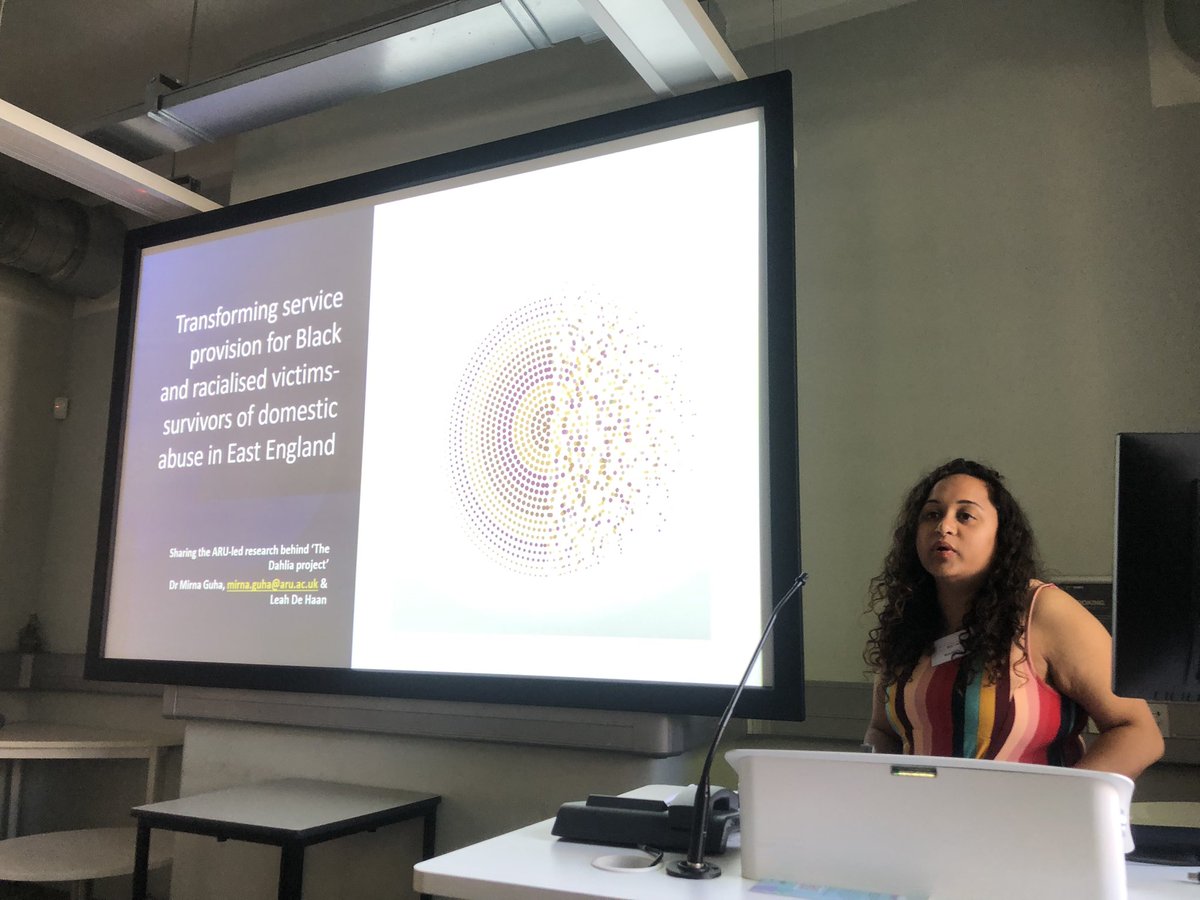 Last but by no means least in this very powerful panel at #unimignet25 hearing from Dr Mirna Guha <a href="/aru/">aru</a> &amp; colleagues from #peterboroughwomensaid bridging the gap between health professionals, policing, communities &amp; academia, rethinking tackling violence against minoritised women