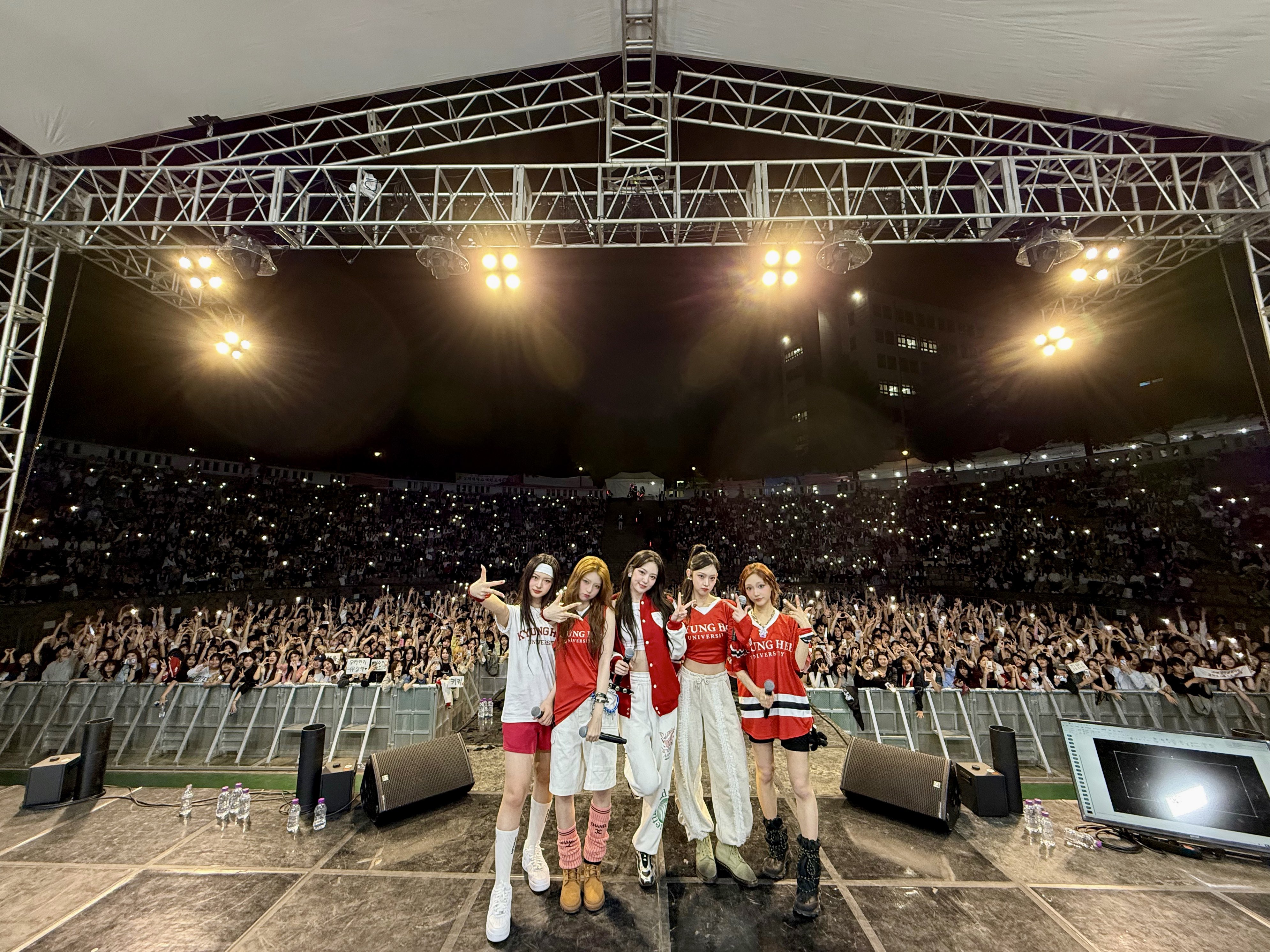 Gq6h3KAXEAAPwV3?format=jpg&name=4096x4096