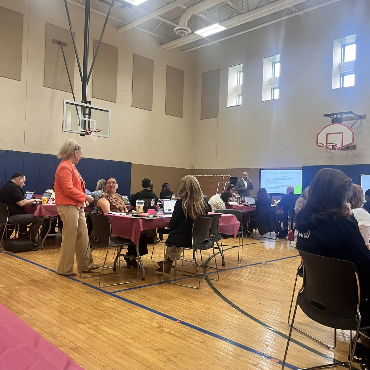 Network8CPS's tweet image. N8 May Principal &amp;amp; AP Meeting!
Today, our leaders came together to reflect on their leadership journey this year and identify ways to grow even stronger. We&apos;re proud to have a team of dedicated, reflective, and forward-thinking leaders! @Network8Chief @ChiPubSchools @CpsLeaders