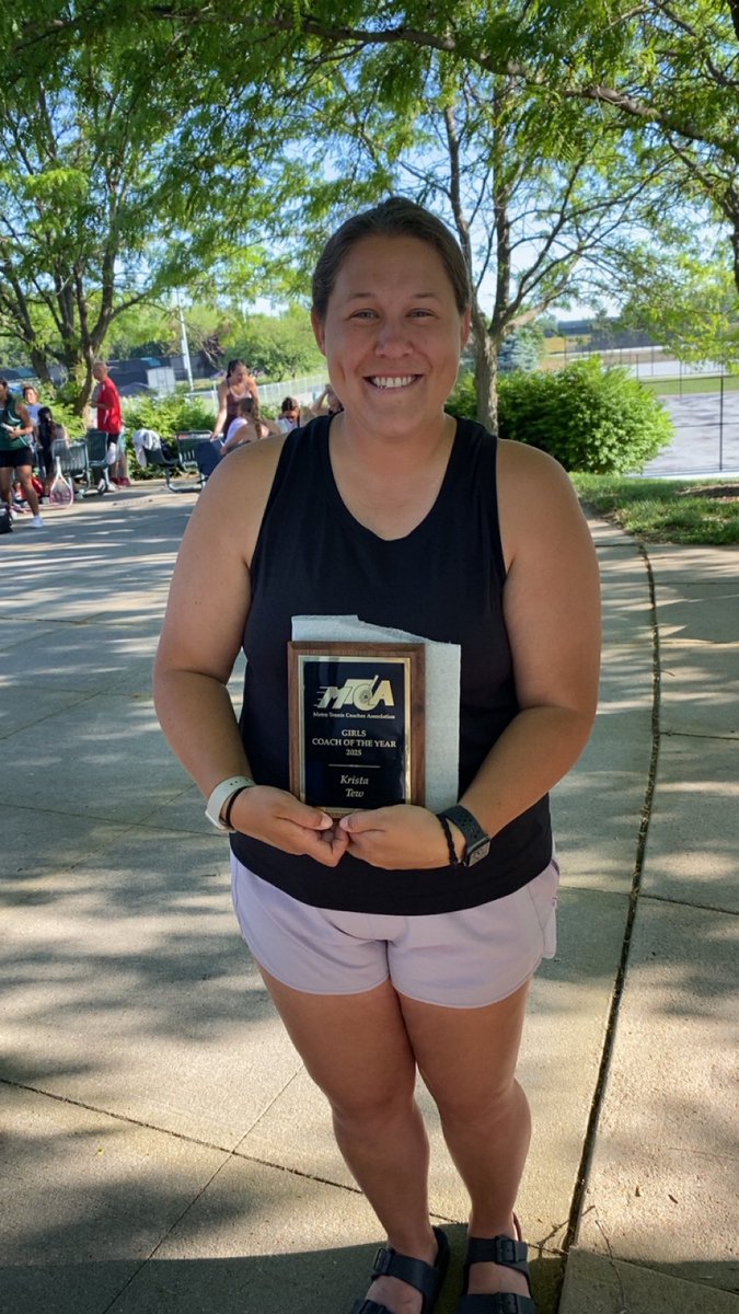 Coach of the year goes to…
Our very own Coach Tew!!! 

To say she deserves this award is an understatement. She constantly supports our girls on and off the court. The girls are so lucky to have such an amazing coach! 🎾💜🤍

<a href="/BEastAthletics_/">Bellevue East Athletics</a> <a href="/chieftaintennis/">Bellevue East Girls Tennis</a>