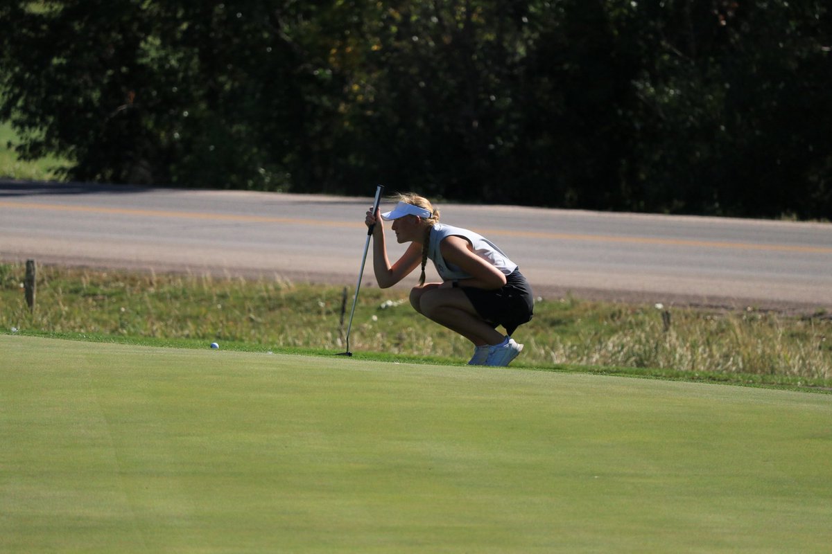🏌️‍♀️RD1 RECAP: Meyerink Battling Back After Tough Putting Day in Round 1, Eyes Weekend Push at NAIA Championships 

📰 tinyurl.com/49hre8j4

#RollTige 🐯 | <a href="/DWUGolf_/">Dakota Wesleyan Golf</a>