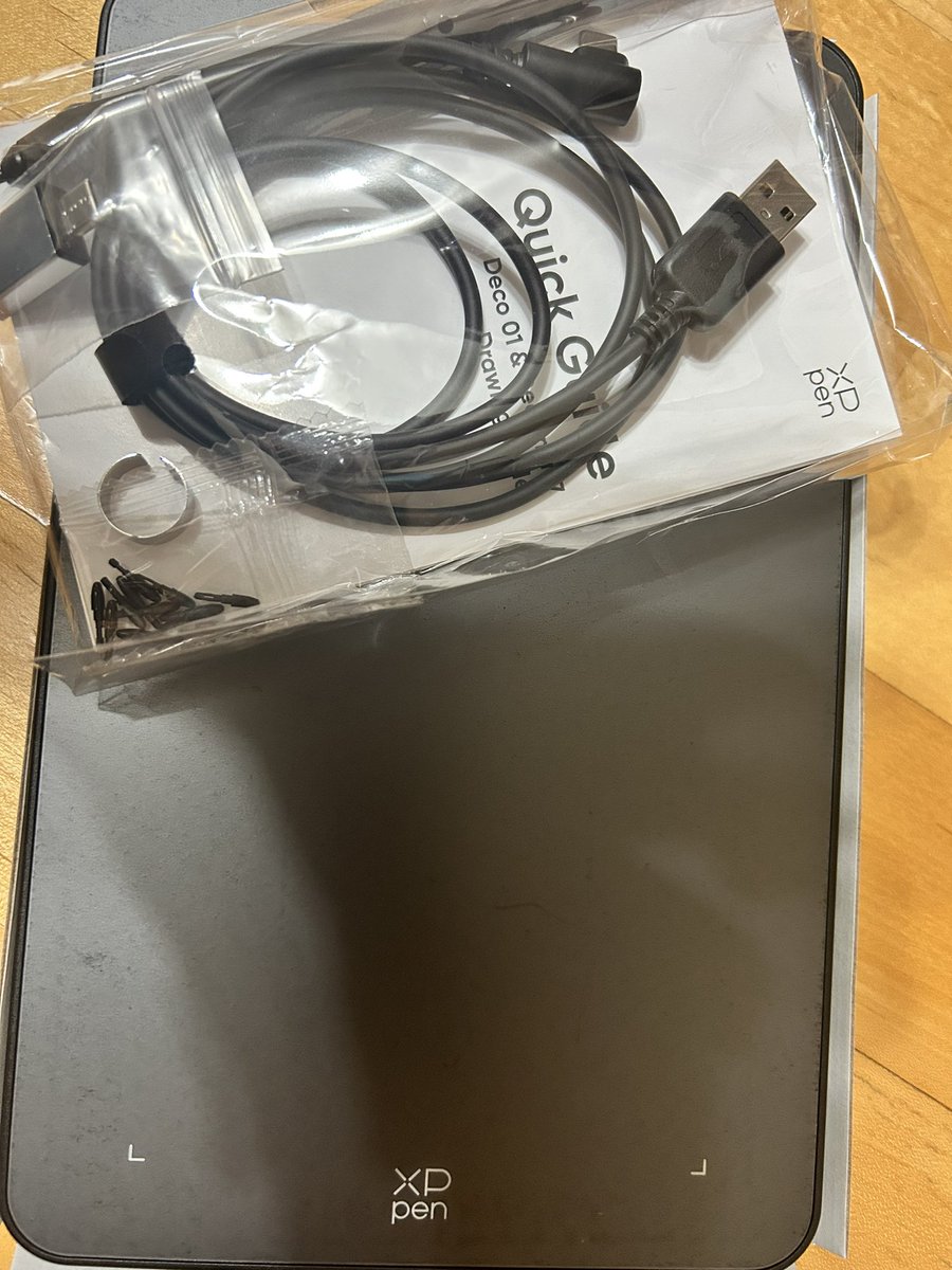 <a href="/XPPenkorea/">엑스피펜 코리아</a>  

월요일에 물어봤는데 수요일에 도착이라니… XPPen Korea 미쳤어요 스피드
요즘 그림 그리고 싶었는데 딱! 잘 써볼게요 (딸한테 안 뺏기면…ㅠ)
샤웃아웃 투 @XPPen_Korea 감사합니다!