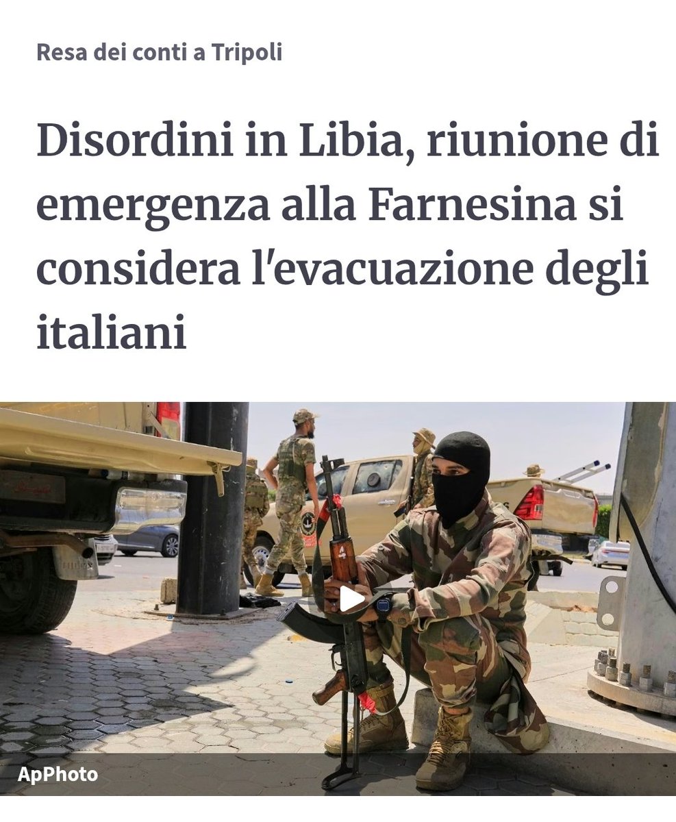 #Libia. Il 🤮 #GovernoMeloni capeggiato dalla "madre cristiana" vuole evacuare i cittadini italiani ma continua invece, con psicopatologica crudeltà, a catturare in mare e deportare nei lager libici i bambini migranti.