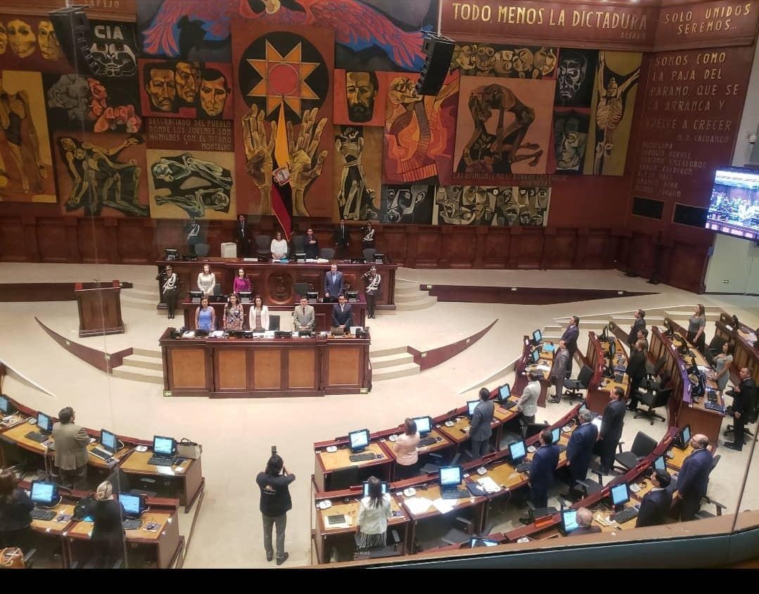 Bernarda Ordóñez Moscoso (@bernardaom) on Twitter photo En este nuevo ciclo político, la clave será demostrar q seguridad y derechos humanos pueden ir de la mano. La <a href="/AsambleaEcuador/">Asamblea Nacional</a> fue mi segundo hogar entre 2017 y 2021. Confío en que hay espacio para construir soluciones sostenibles, con visión de país y con sentido de urgencia 🇪🇨 En este nuevo ciclo político, la clave será demostrar q seguridad y derechos humanos pueden ir de la mano. La <a href="/AsambleaEcuador/">Asamblea Nacional</a> fue mi segundo hogar entre 2017 y 2021. Confío en que hay espacio para construir soluciones sostenibles, con visión de país y con sentido de urgencia 🇪🇨