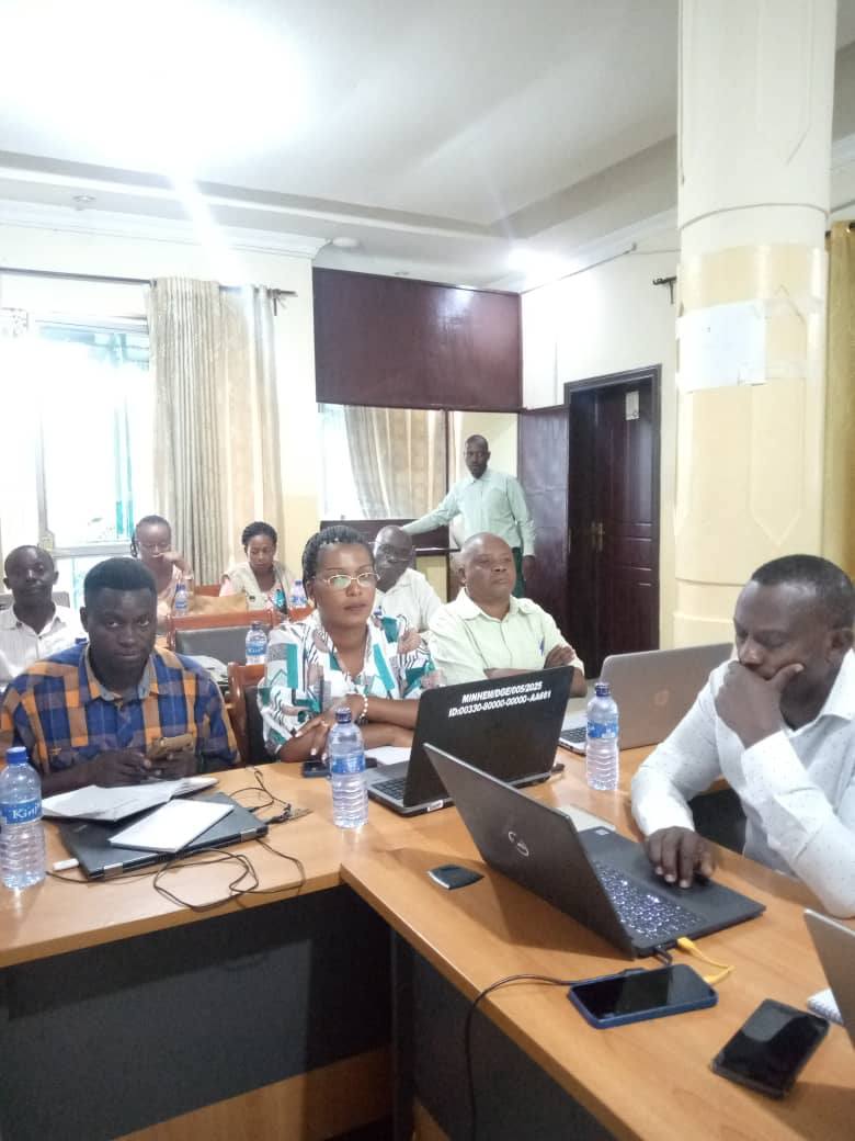 Formation en faveur des cadres du secteur publique et privée œuvrant dans le secteur de l’Energie  du 12-16 Mai 2025 à l’hôtel le Chandelier.