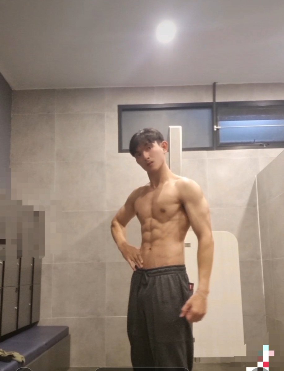 ออกกำลังกายเพื่อสุขภาพกันหน่อยคร้บผม